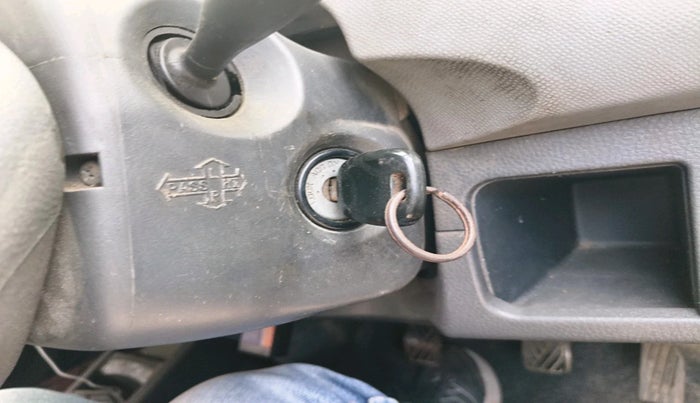 2010 Maruti Wagon R 1.0 LXI, Petrol, Manual, 59,481 km, interior