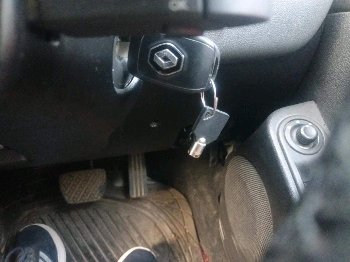 2018 Renault Duster RXS CVT, CNG, Automatic, 88,317 km, interior