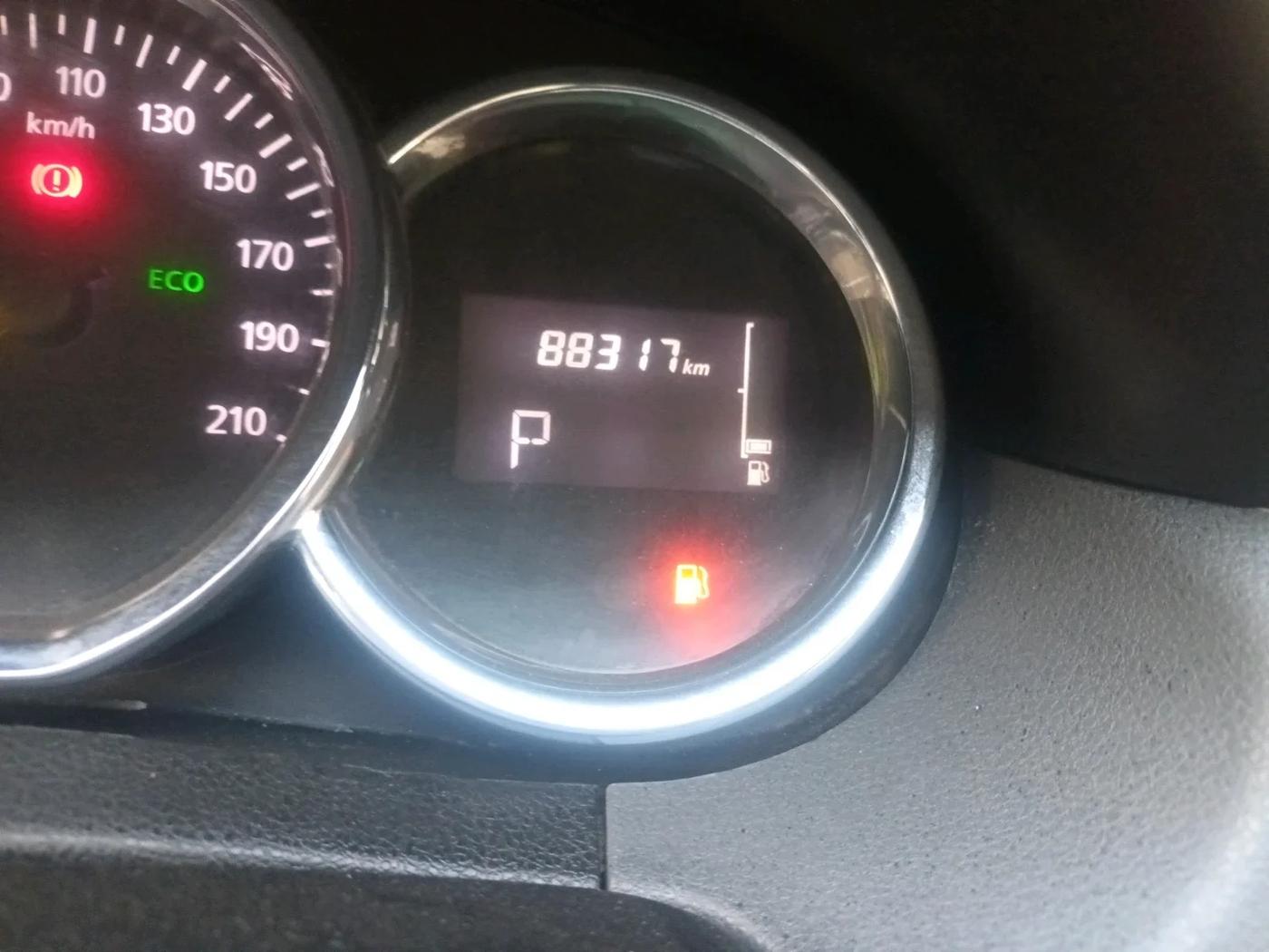 2018 Renault Duster RXS CVT, CNG, Automatic, 88,317 km, interior