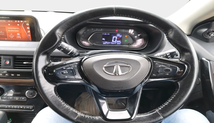 2022 Tata NEXON XZA PLUS (PREMIUM) KAZIRANGA DIESEL, Diesel, Automatic, 92,817 km, interior