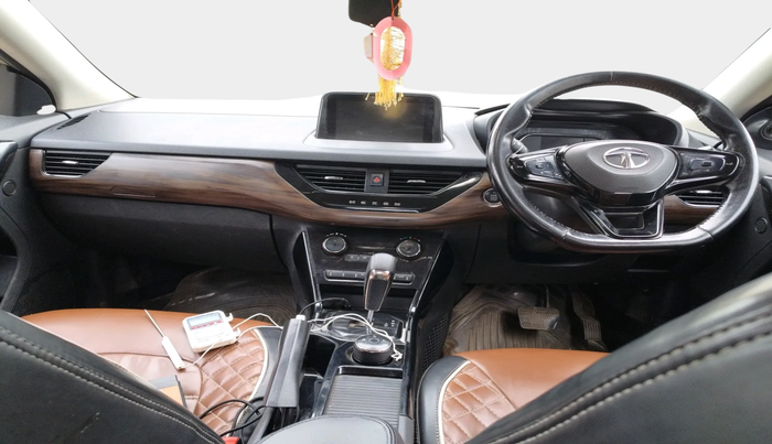 2022 Tata NEXON XZA PLUS (PREMIUM) KAZIRANGA DIESEL, Diesel, Automatic, 92,817 km, interior