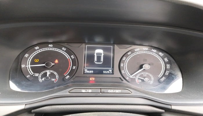 2022 Skoda KUSHAQ AMBITION 1.0L TSI MT, Petrol, Manual, 29,689 km, interior