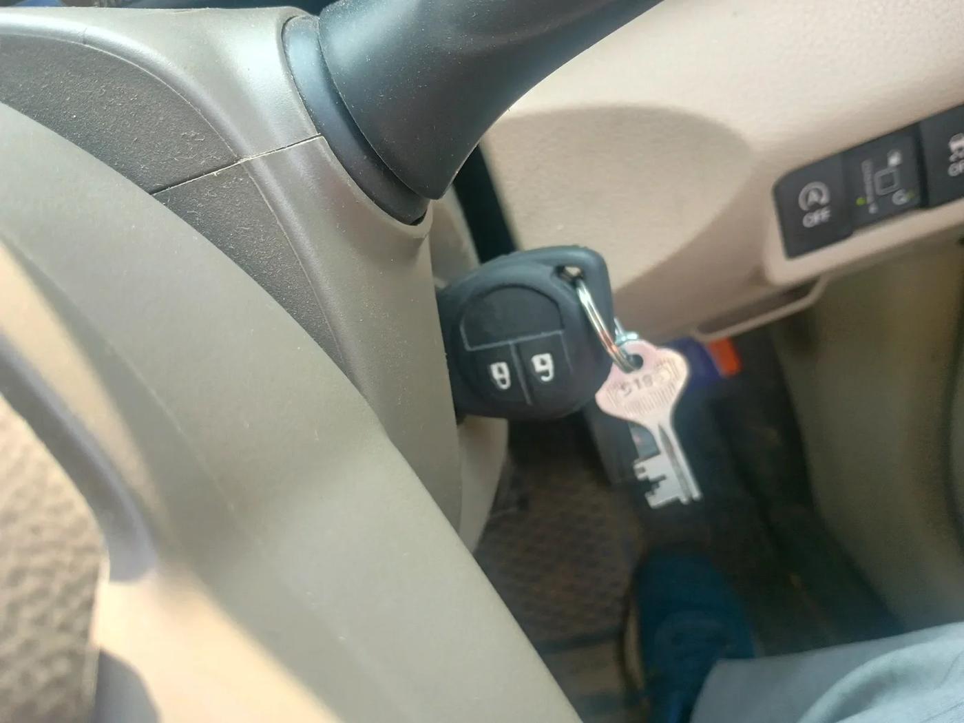 2023 Maruti Ertiga VXI SHVS, Petrol, Manual, 72,170 km, interior