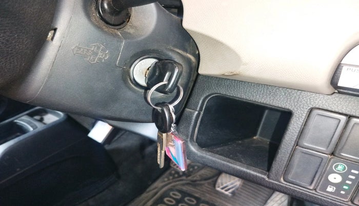 2013 Maruti Wagon R 1.0 LXI CNG, Petrol, Manual, 90,564 km, interior