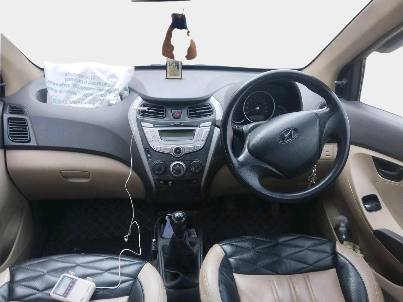 2018 Hyundai Eon MAGNA +, Petrol, Manual, 33,915 km, interior