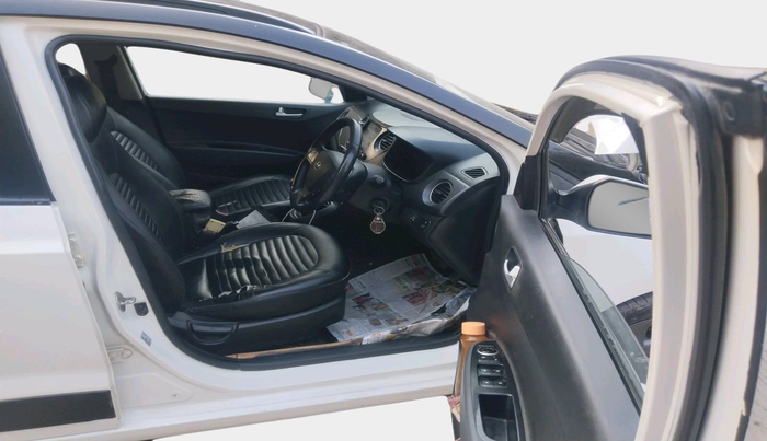 2018 Hyundai Grand i10 SPORTZ 1.2 KAPPA VTVT DUAL TONE, Petrol, Manual, 1,00,234 km, interior