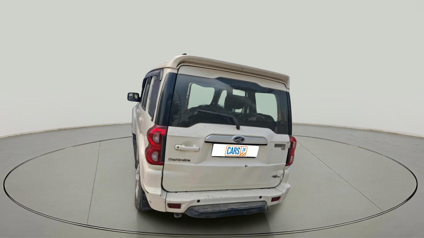 2018 Mahindra Scorpio S7, Diesel, Manual, 79,417 km, exterior