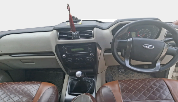 2018 Mahindra Scorpio S7, Diesel, Manual, 79,417 km, interior