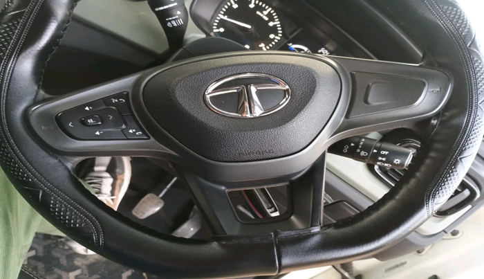 2022 Tata PUNCH ADVENTURE MT, Petrol, Manual, 44,029 km, interior