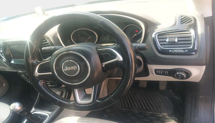 2017 Jeep Compass LIMITED 2.0 DIESEL, Diesel, Manual, 1,75,162 km, interior