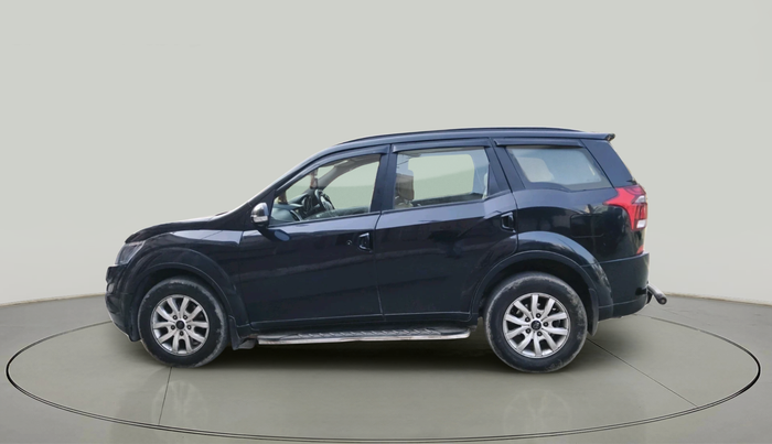 2021 Mahindra XUV500 W9 AT, Diesel, Automatic, 61,228 km, exterior