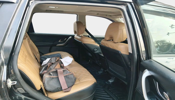 2021 Mahindra XUV500 W9 AT, Diesel, Automatic, 61,228 km, interior