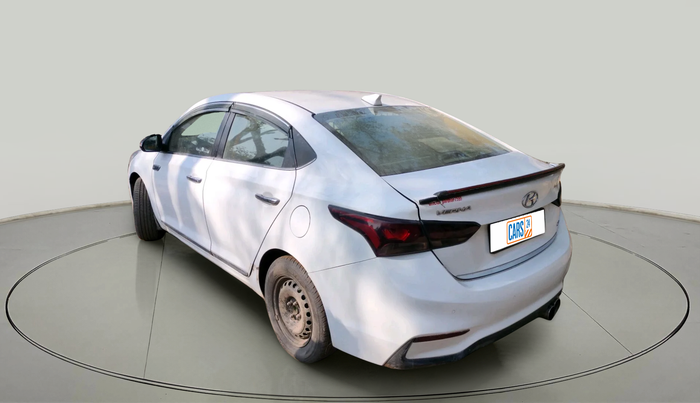 2018 Hyundai Verna 1.6 SX (O) CRDI MT, Diesel, Manual, 98,916 km, exterior