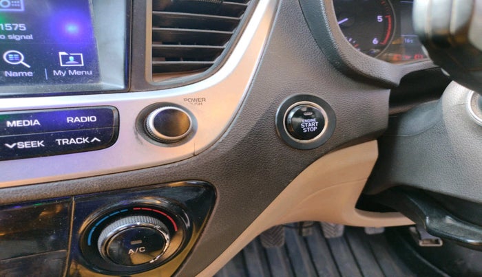 2018 Hyundai Verna 1.6 SX (O) CRDI MT, Diesel, Manual, 98,916 km, interior