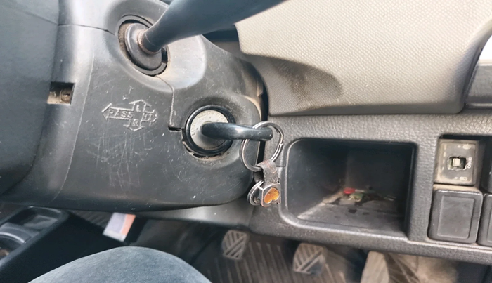 2011 Maruti Wagon R 1.0 LXI, Petrol, Manual, 92,353 km, interior