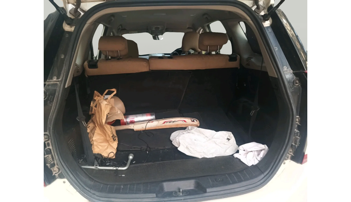 2018 Mahindra XUV500 W7, Diesel, Manual, 51,626 km, exterior