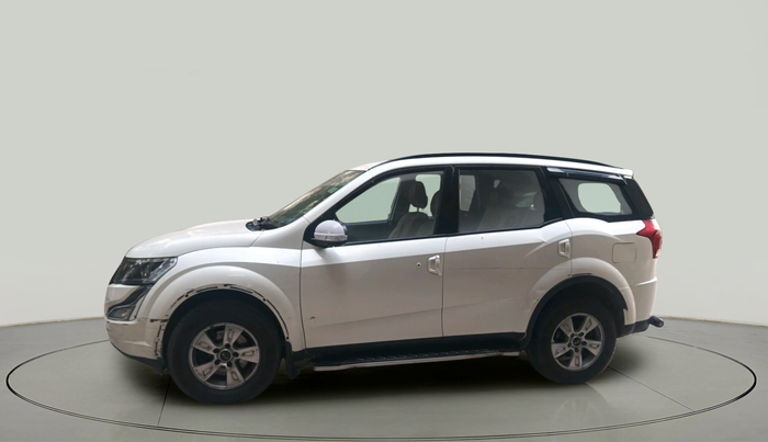 2018 Mahindra XUV500 W7, Diesel, Manual, 51,626 km, exterior