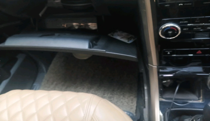 2018 Mahindra XUV500 W7, Diesel, Manual, 51,626 km, interior