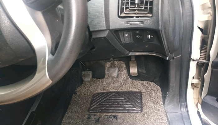 2018 Mahindra XUV500 W7, Diesel, Manual, 51,626 km, interior