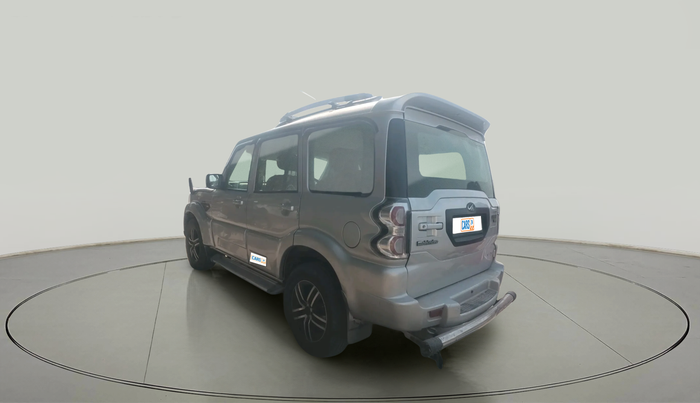 2017 Mahindra Scorpio S4 PLUS 1.99 INTELLI-HYBRID, Diesel, Manual, 66,787 km, exterior