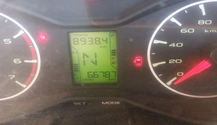 2017 Mahindra Scorpio S4 PLUS 1.99 INTELLI-HYBRID, Diesel, Manual, 66,787 km, interior