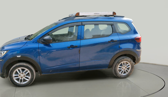 2022 Renault TRIBER RXL MT, Petrol, Manual, 69,790 km, exterior