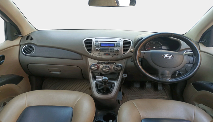 2013 Hyundai i10 MAGNA 1.1, Petrol, Manual, 90,179 km, interior