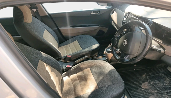 2014 Hyundai Grand i10 SPORTZ AT 1.2 KAPPA VTVT, Petrol, Automatic, 1,30,388 km, interior