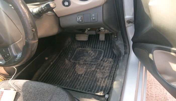 2014 Hyundai Grand i10 SPORTZ AT 1.2 KAPPA VTVT, Petrol, Automatic, 1,30,388 km, interior