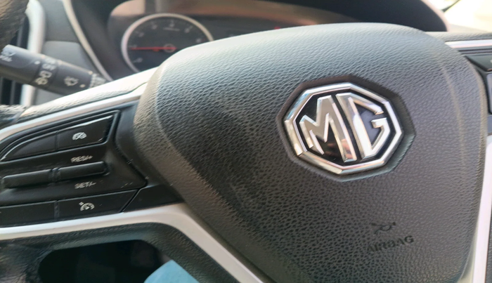2021 MG HECTOR SUPER 2.0 DIESEL, Diesel, Manual, 1,63,852 km, interior