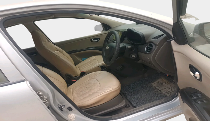 2014 Hyundai i10 SPORTZ 1.1, Petrol, Manual, 65,431 km, interior