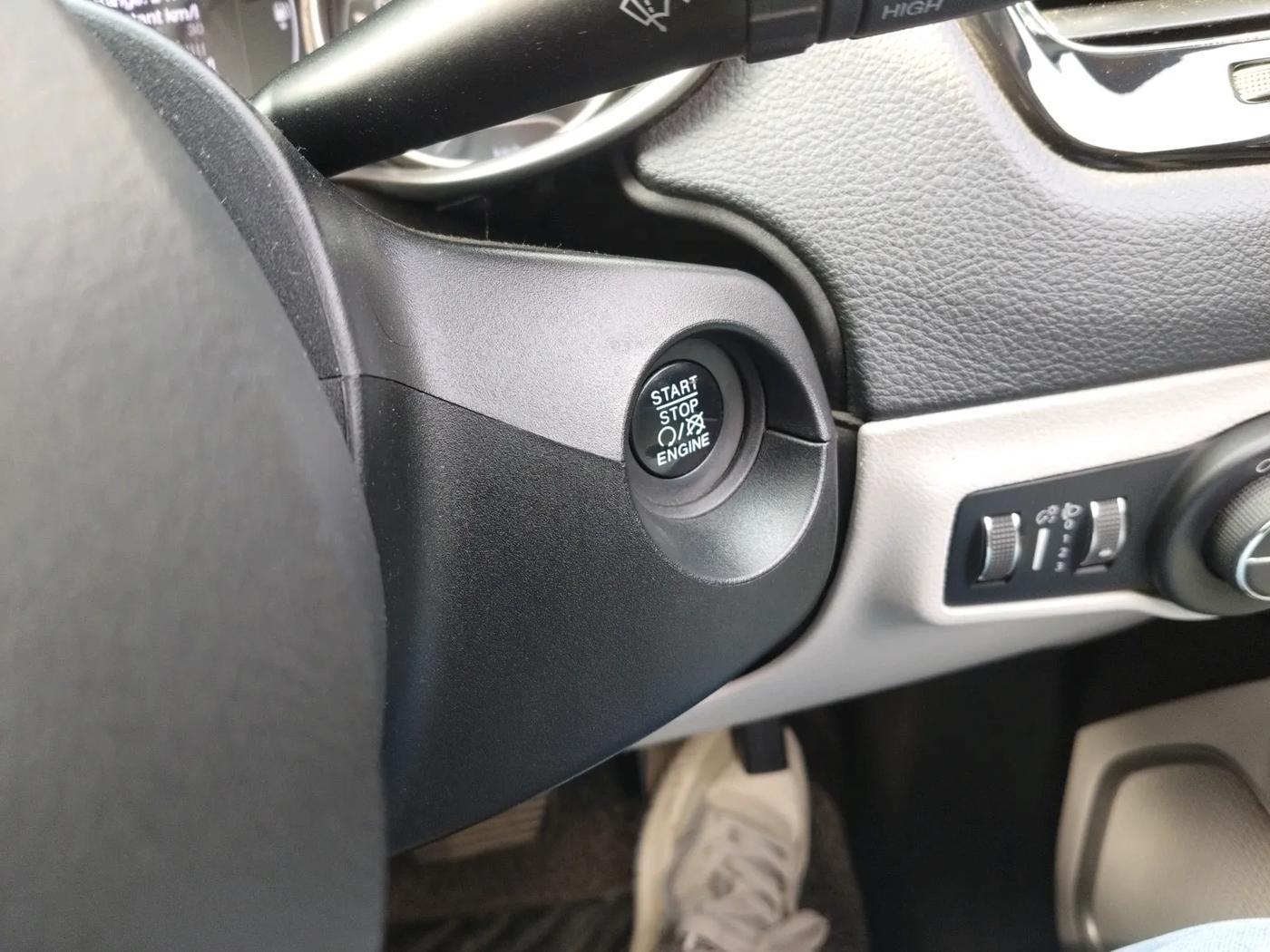 2017 Jeep Compass LIMITED 1.4 PETROL AT, Petrol, Automatic, 72,186 km, interior