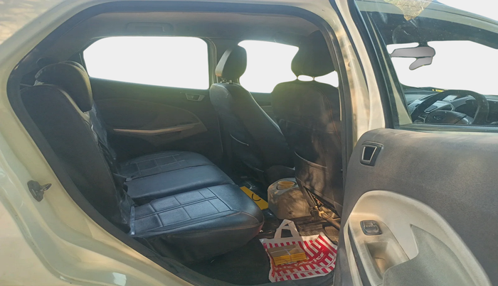 2015 Ford Ecosport TREND 1.5L DIESEL, Diesel, Manual, 2,04,564 km, interior