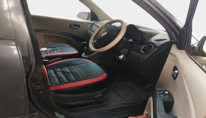 2011 Hyundai i10 MAGNA 1.1, Petrol, Manual, 85,319 km, interior