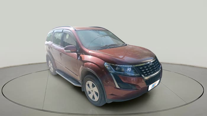2018 Mahindra XUV500 W7 AT, Diesel, Automatic, 90,780 km, exterior