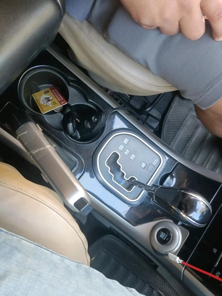 2018 Mahindra XUV500 W7 AT, Diesel, Automatic, 90,780 km, interior