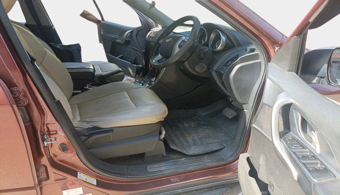 2018 Mahindra XUV500 W7 AT, Diesel, Automatic, 90,780 km, interior