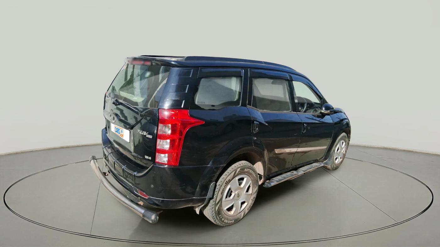 2016 Mahindra XUV500 W4, Diesel, Manual, 97,374 km, exterior