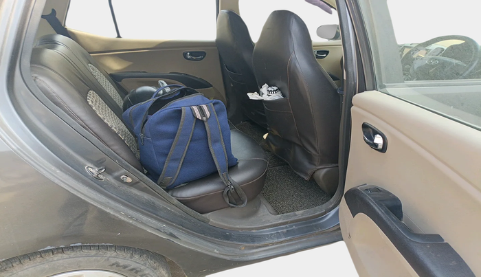 2011 Hyundai i10 MAGNA 1.2, Petrol, Manual, 75,920 km, interior