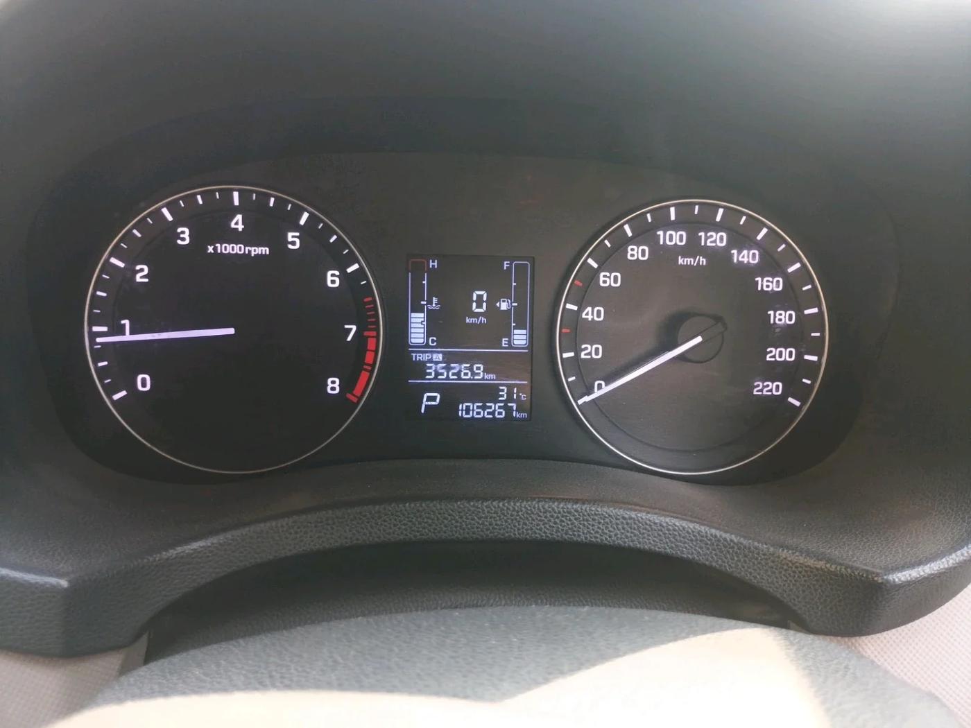 2017 Hyundai Creta SX PLUS AT 1.6 PETROL, Petrol, Automatic, 1,07,000 km, interior