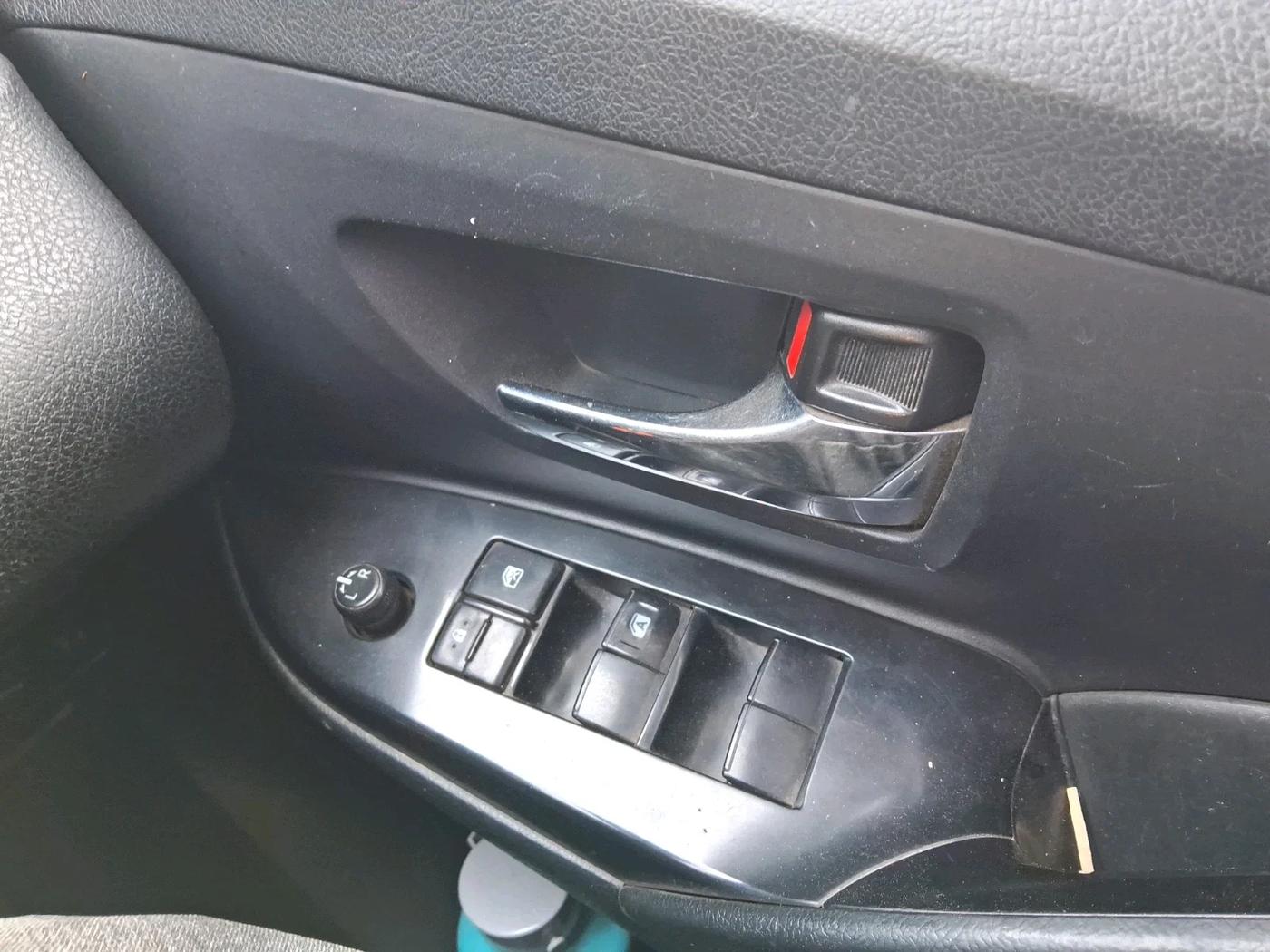 2018 Toyota Innova Crysta 2.4 G PLUS 7 STR, Diesel, Manual, 2,14,282 km, interior