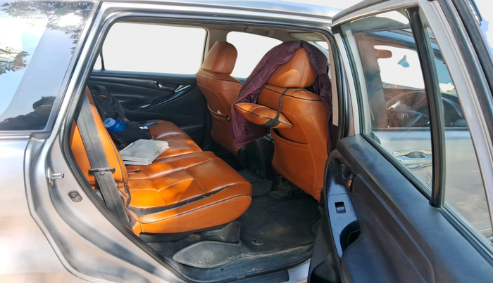 2018 Toyota Innova Crysta 2.4 G PLUS 7 STR, Diesel, Manual, 2,14,282 km, interior