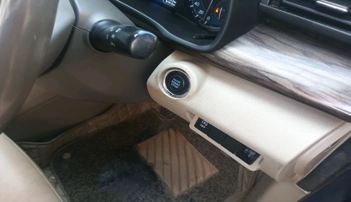 2019 Maruti Ertiga ZXI+ SHVS, Petrol, Manual, 87,913 km, interior