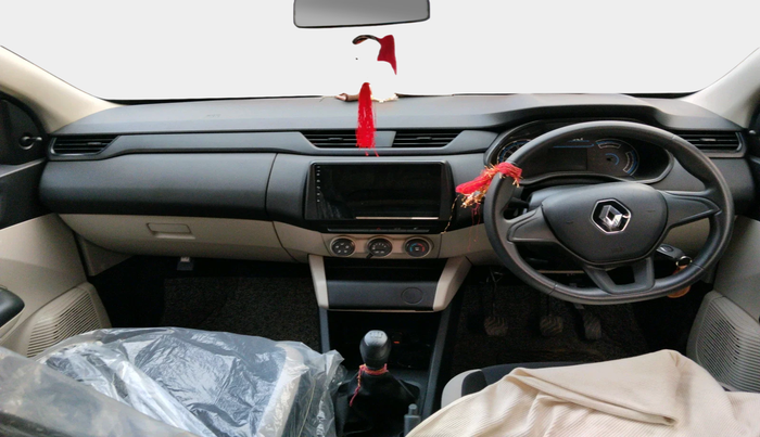 2024 Renault TRIBER RXE MT, Petrol, Manual, 3,610 km, interior