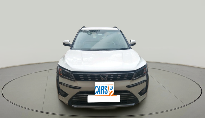 2022 Mahindra XUV300 W8 (O) 1.5 DIESEL AMT, Diesel, Automatic, 41,393 km, exterior
