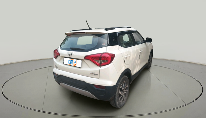 2022 Mahindra XUV300 W8 (O) 1.5 DIESEL AMT, Diesel, Automatic, 41,393 km, exterior