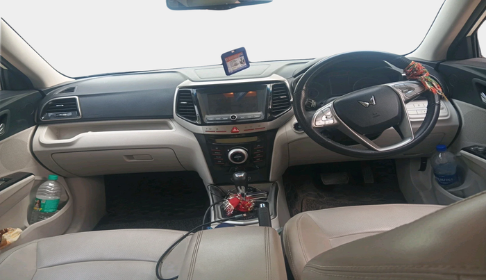 2022 Mahindra XUV300 W8 (O) 1.5 DIESEL AMT, Diesel, Automatic, 41,393 km, interior