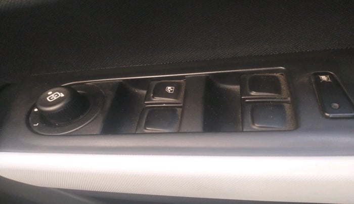 2023 Tata PUNCH ACCOMPLISHED MT, Petrol, Manual, 45,673 km, interior