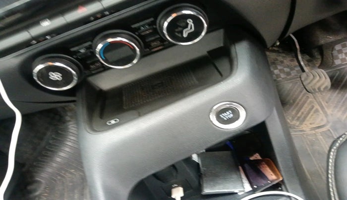 2022 Nissan MAGNITE XV PREMIUM, Petrol, Manual, 74,938 km, interior