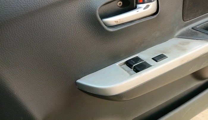 2012 Maruti Wagon R 1.0 LXI CNG, Petrol, Manual, 1,50,892 km, interior